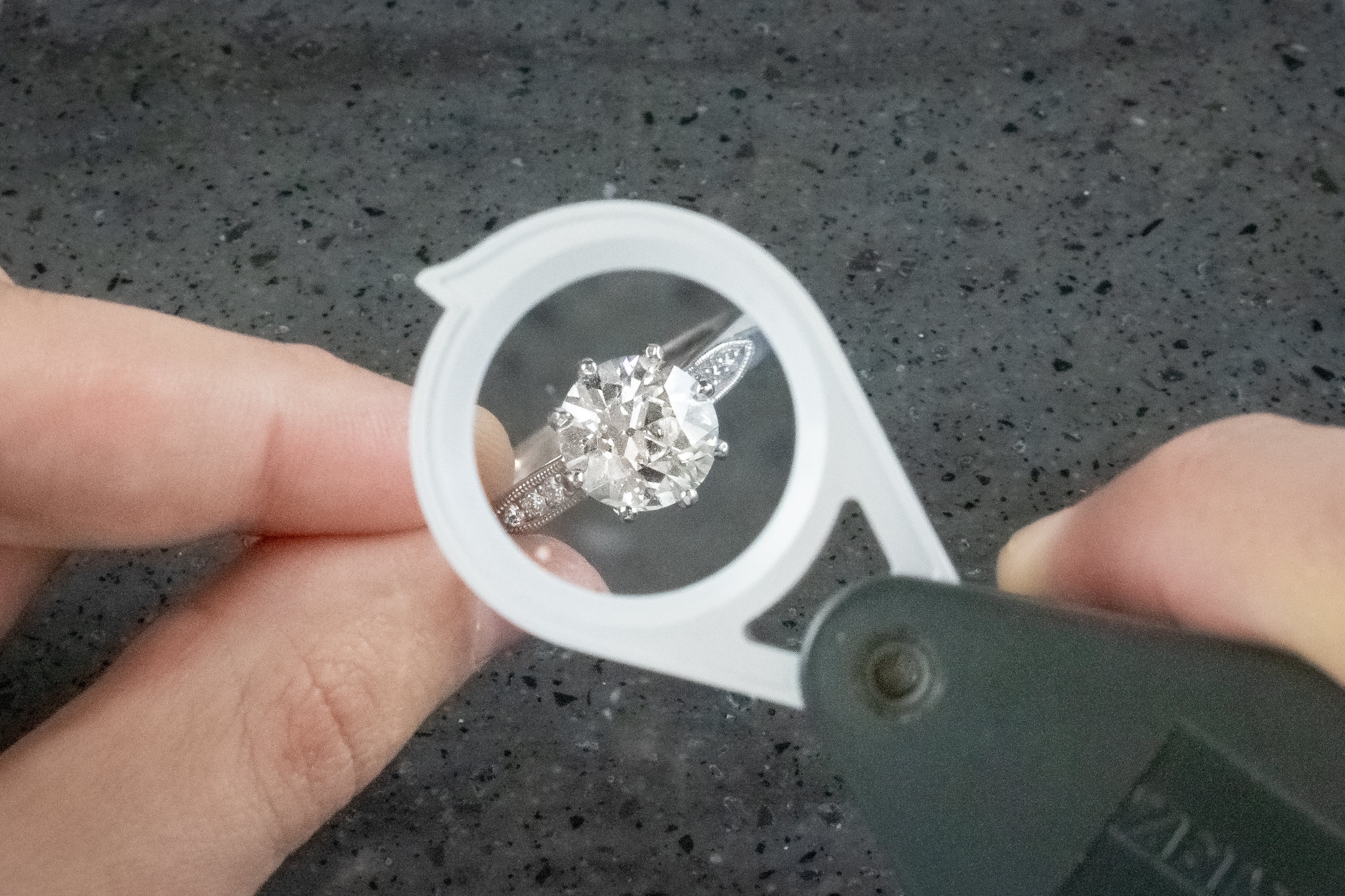 How to Value Antique Jewellery