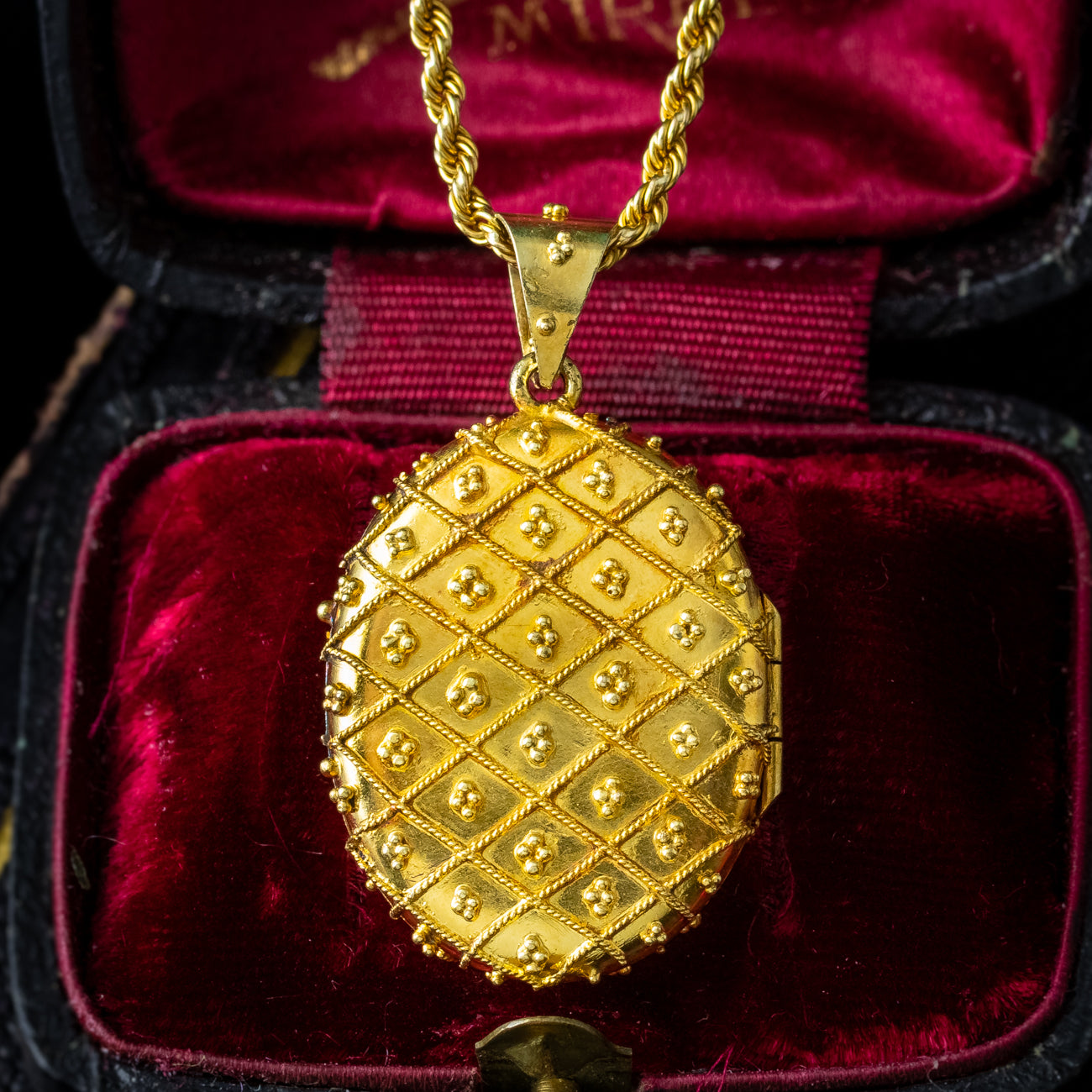 Antique Victorian Locket Necklace 15ct Gold