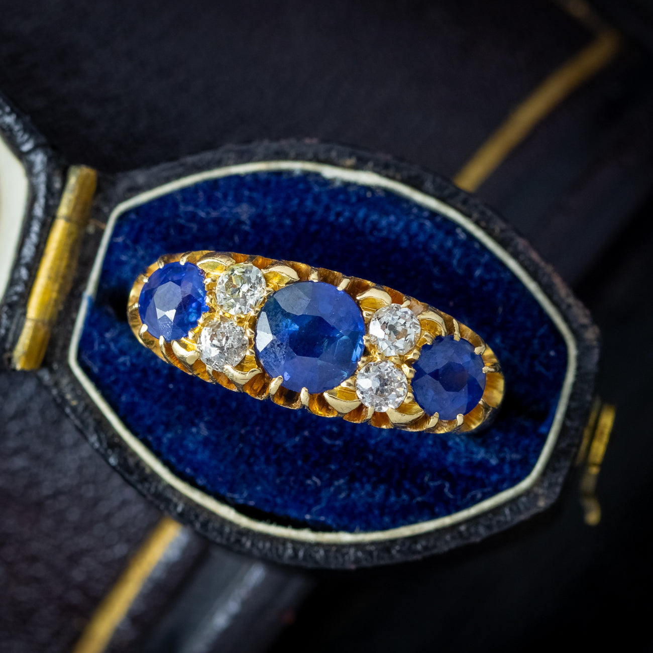 Antique Edwardian Sapphire Diamond Ring 1.4ct Sapphire Dated 1904 Secondary image