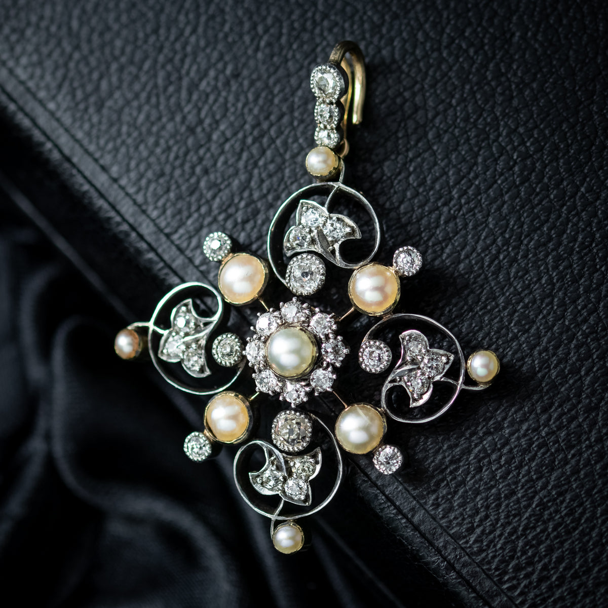 Antique Victorian Diamond Pearl Pendant 1.5ct Of Diamond 