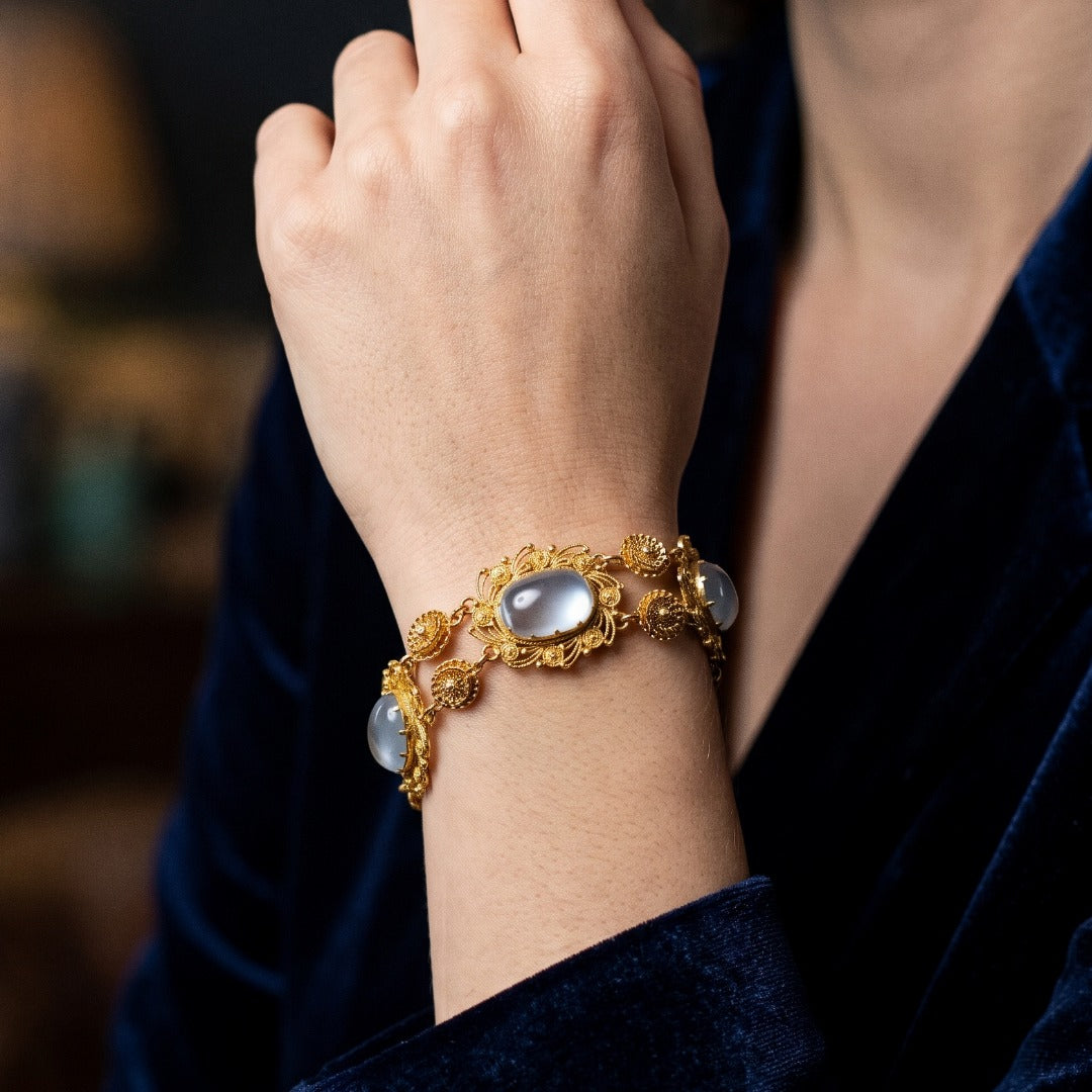 Antique Victorian Moonstone Bracelet 18ct Gold