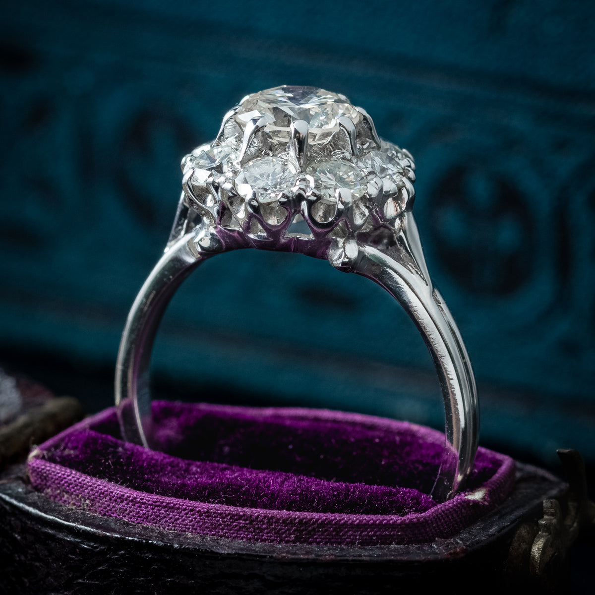 Art Deco Diamond Cluster Ring 2.2ct Total 