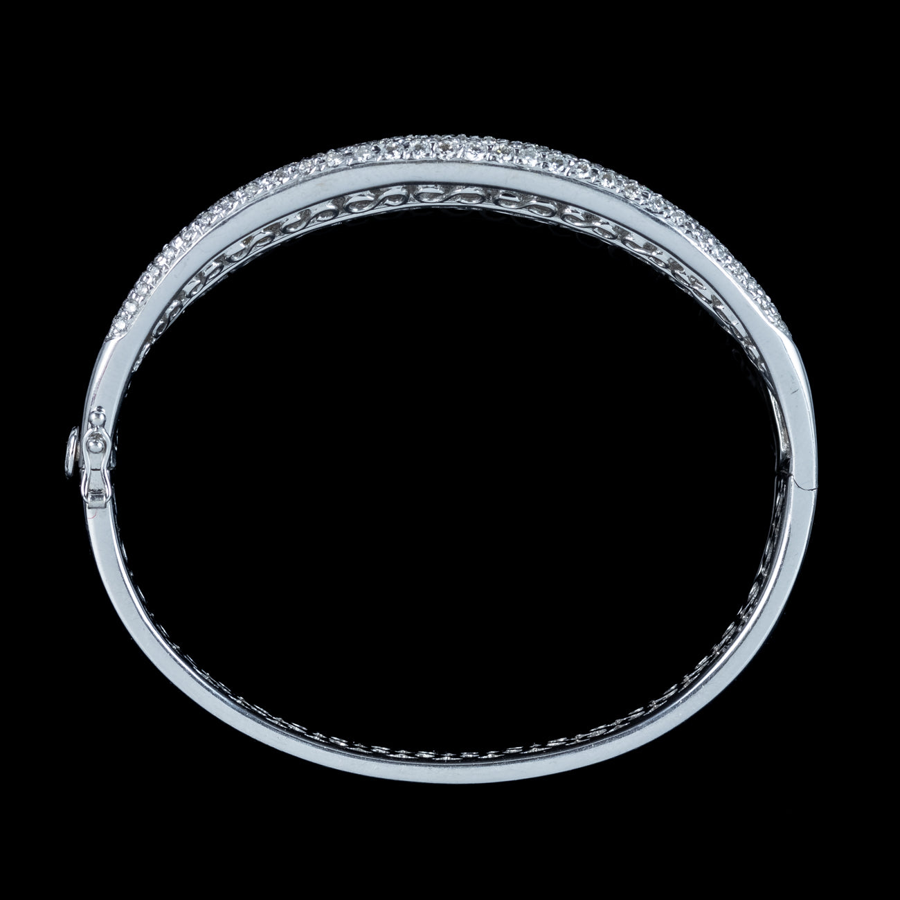 Art Deco Style Diamond Bangle 18ct Gold 9.58ct Total