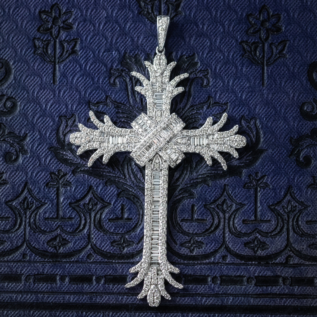 Art Deco Style Diamond Cross Pendant 18ct Gold 7.8ct Total