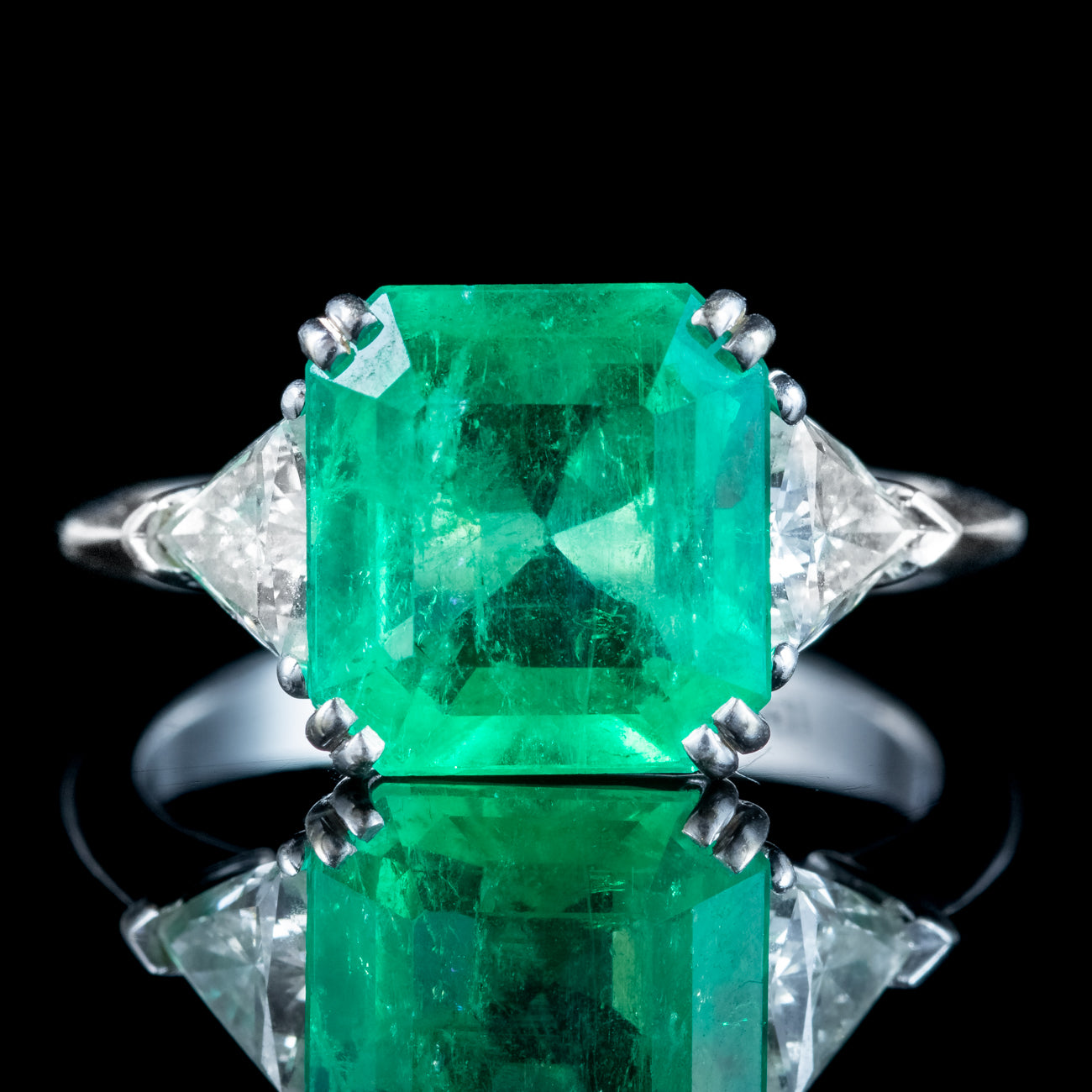 Art Deco Style Emerald Diamond Trilogy Ring 3.5ct Emerald Secondary image