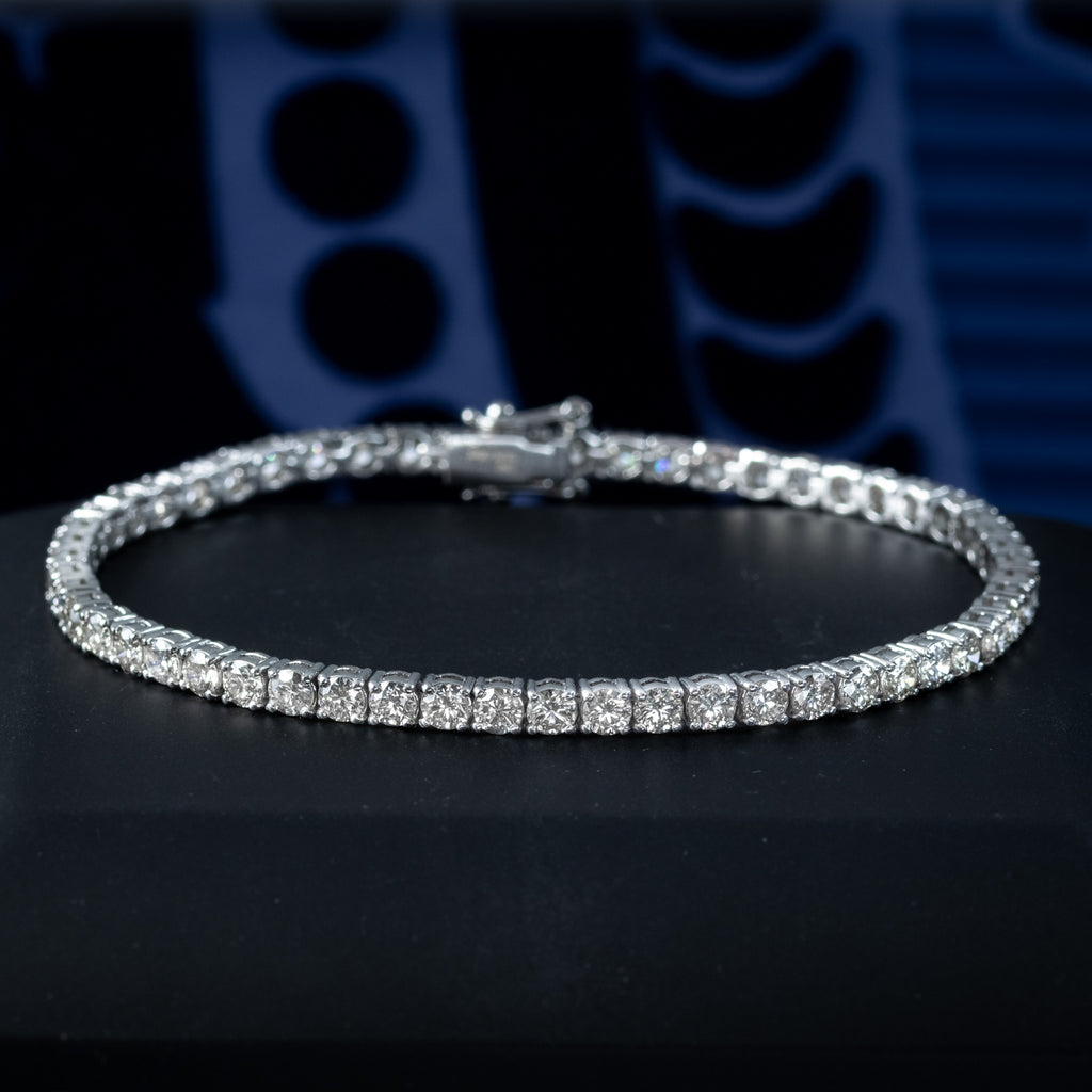 Art Deco Style Diamond Tennis Bracelet 18ct Gold 6.08ct Total