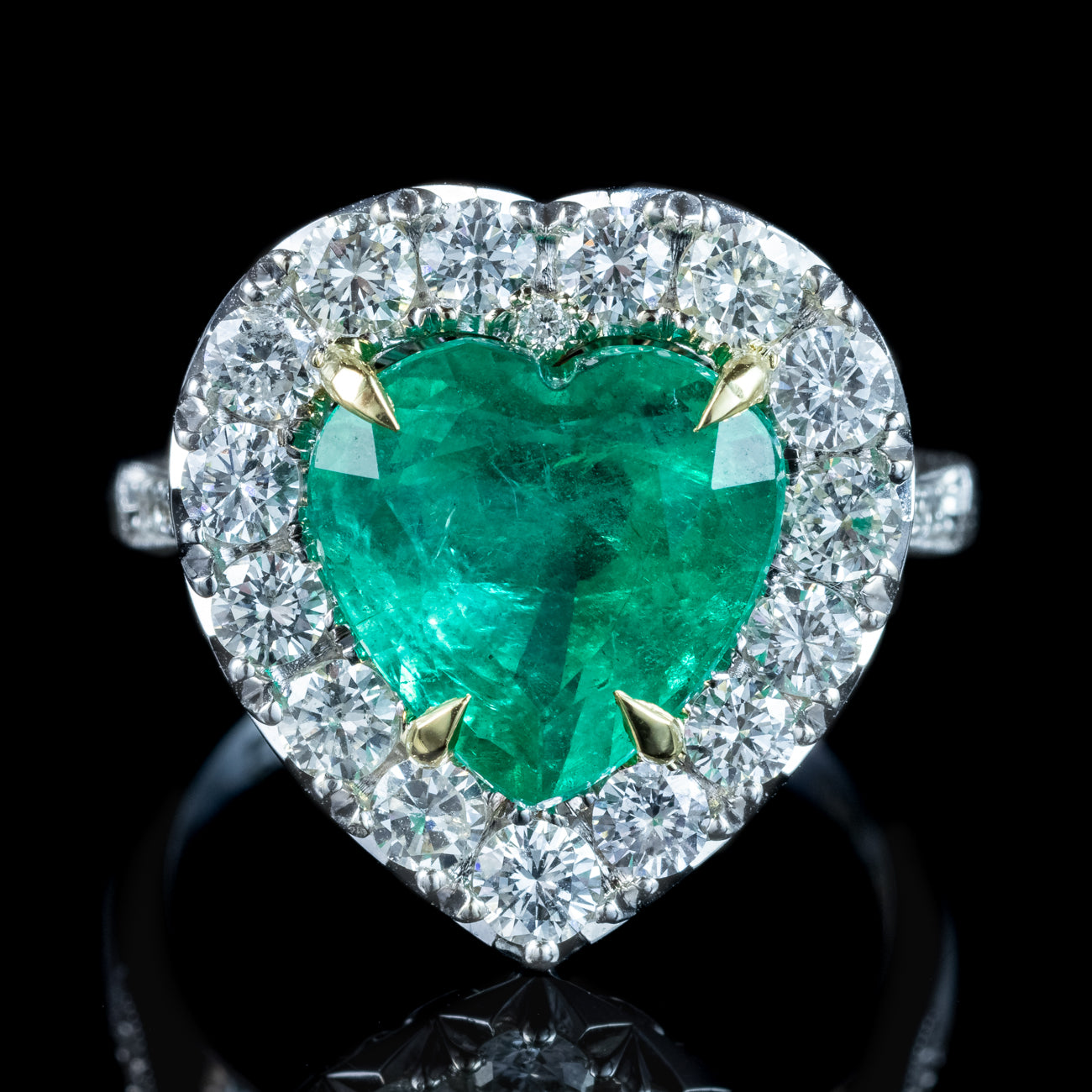 Edwardian Style Emerald Diamond Heart Ring 3.90ct Emerald Secondary image
