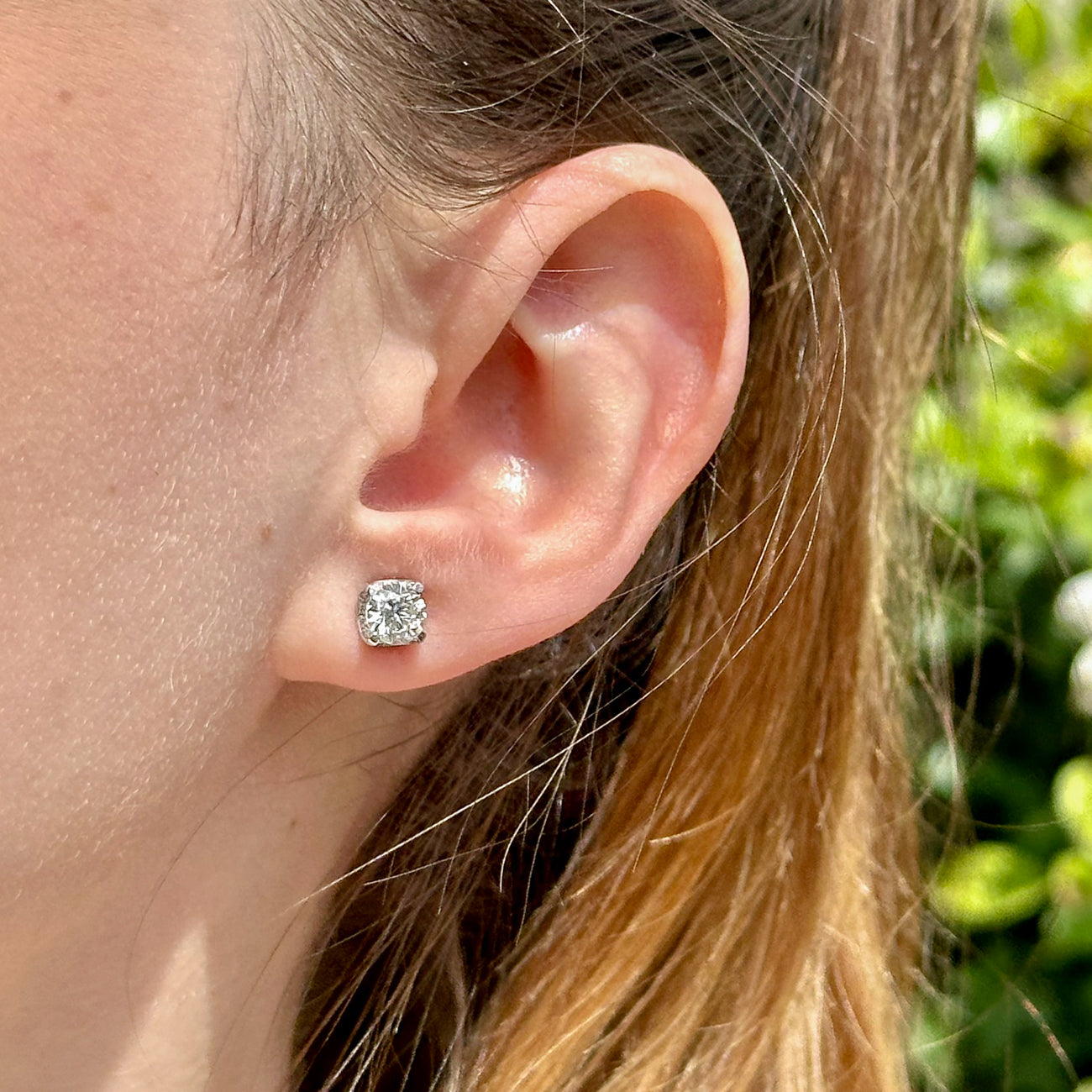 Edwardian Style Diamond Stud Earrings 18ct Gold 1.68ct Total