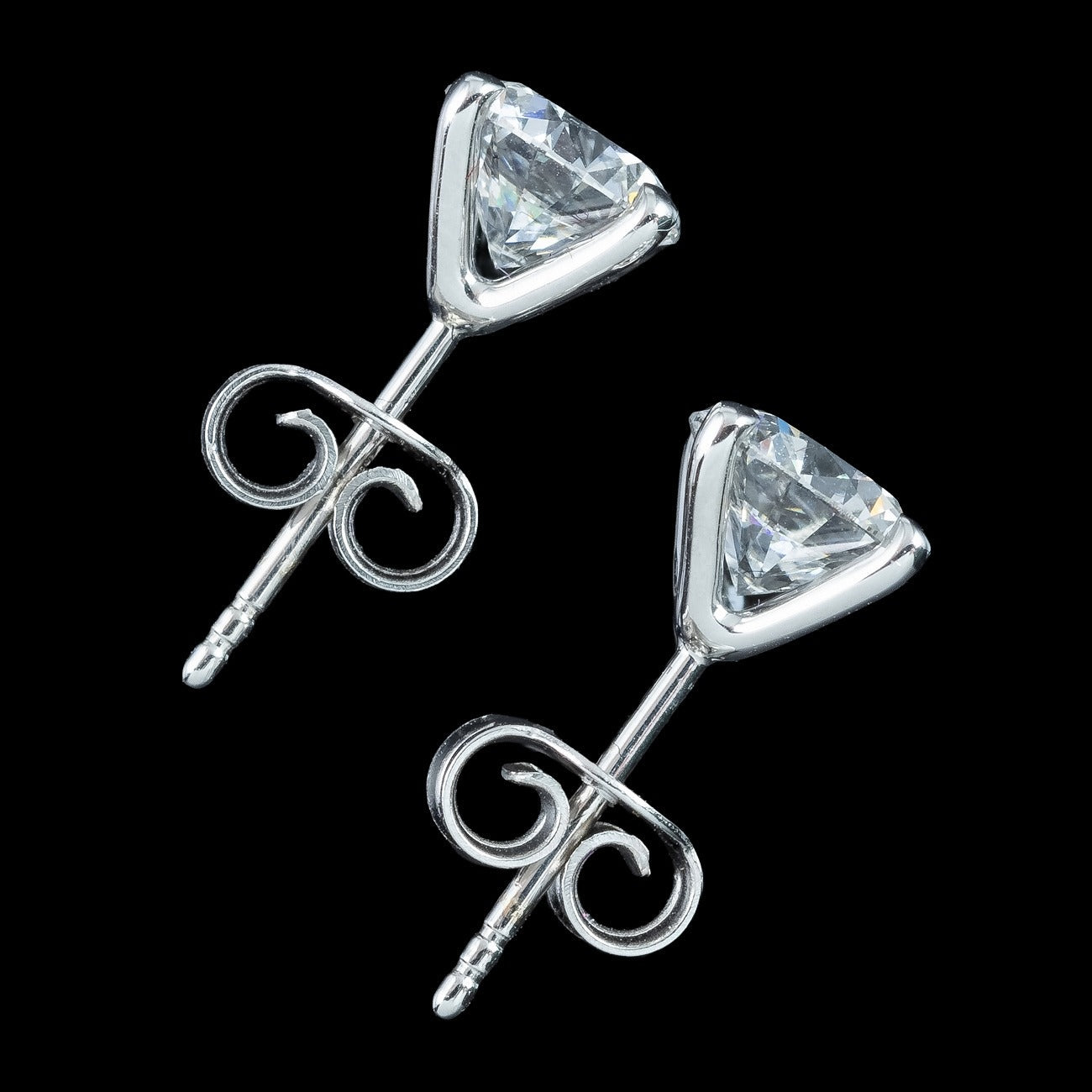 Lab Grown Diamond Stud Earrings 18ct Gold 2ct Total With Certs