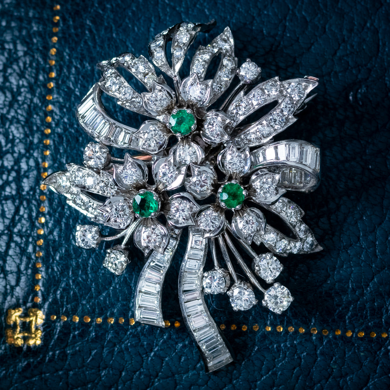 Vintage Spray Brooch And Earrings Suite Diamond Emerald Platinum With Box