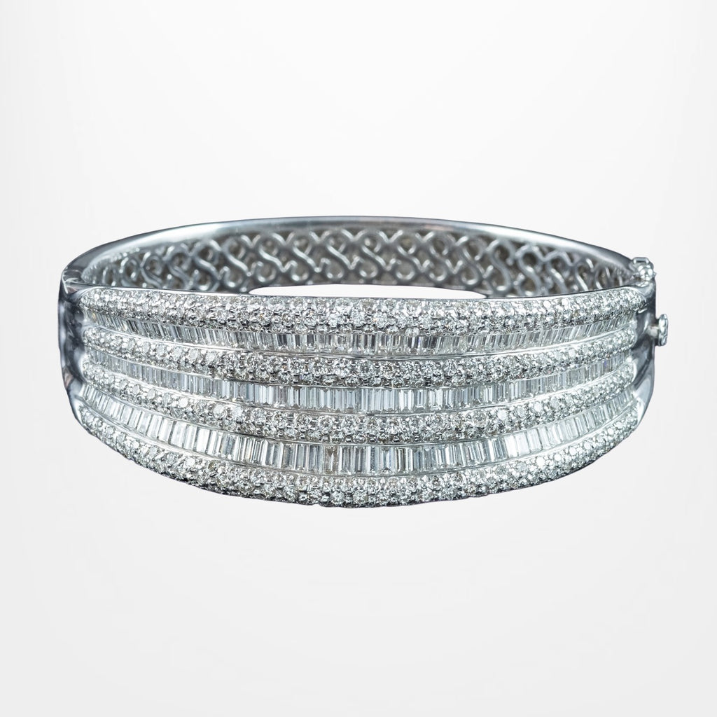 Art Deco Style Diamond Bangle 18ct Gold 9.58ct Total