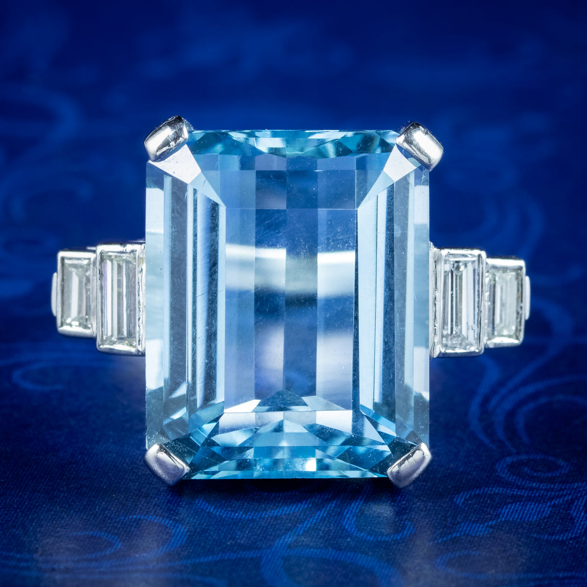 Vintage Aquamarine Diamond Cocktail Ring 8ct Aqua