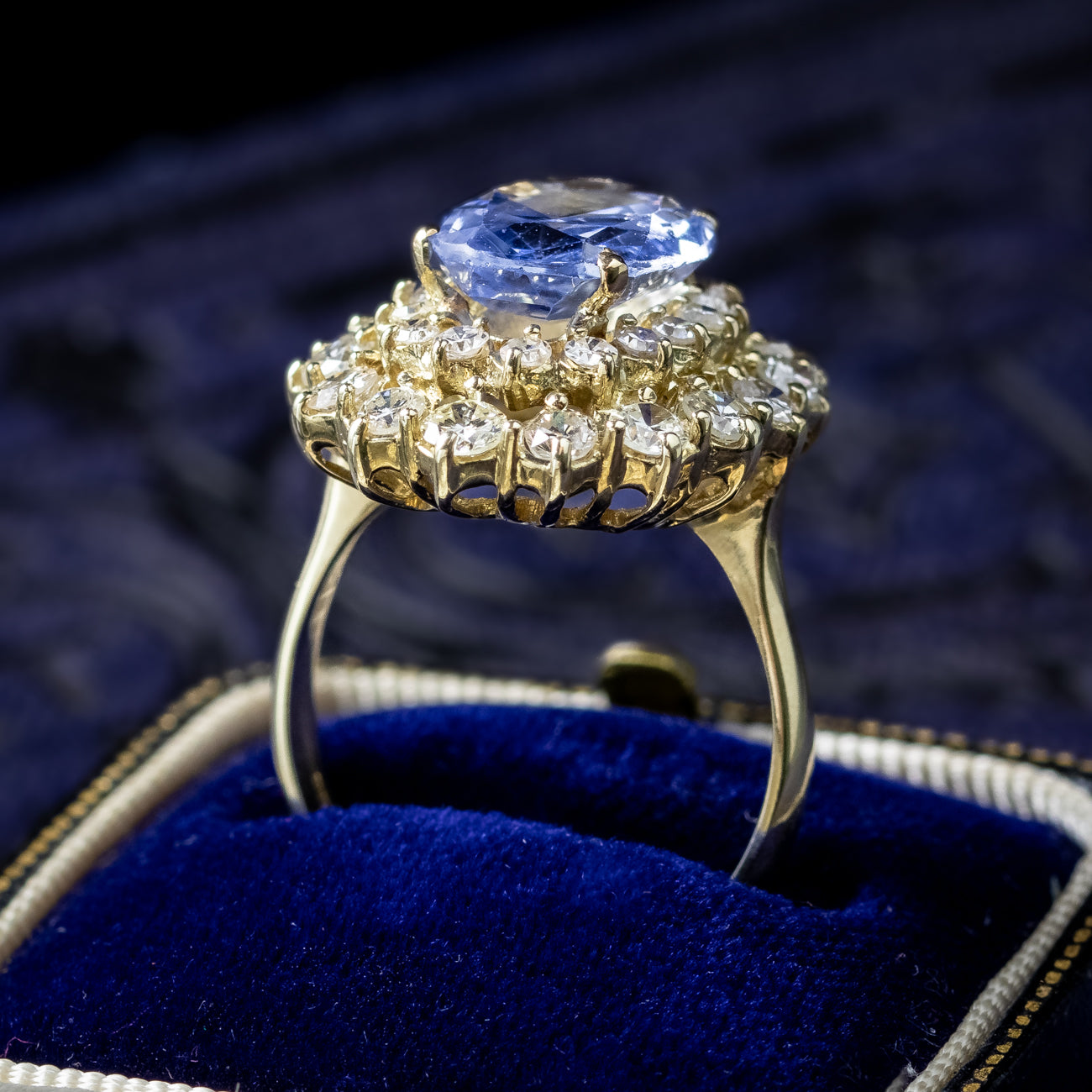 Vintage Ceylon Sapphire Diamond Cluster Ring 4.29ct Sapphire With Cert Secondary image