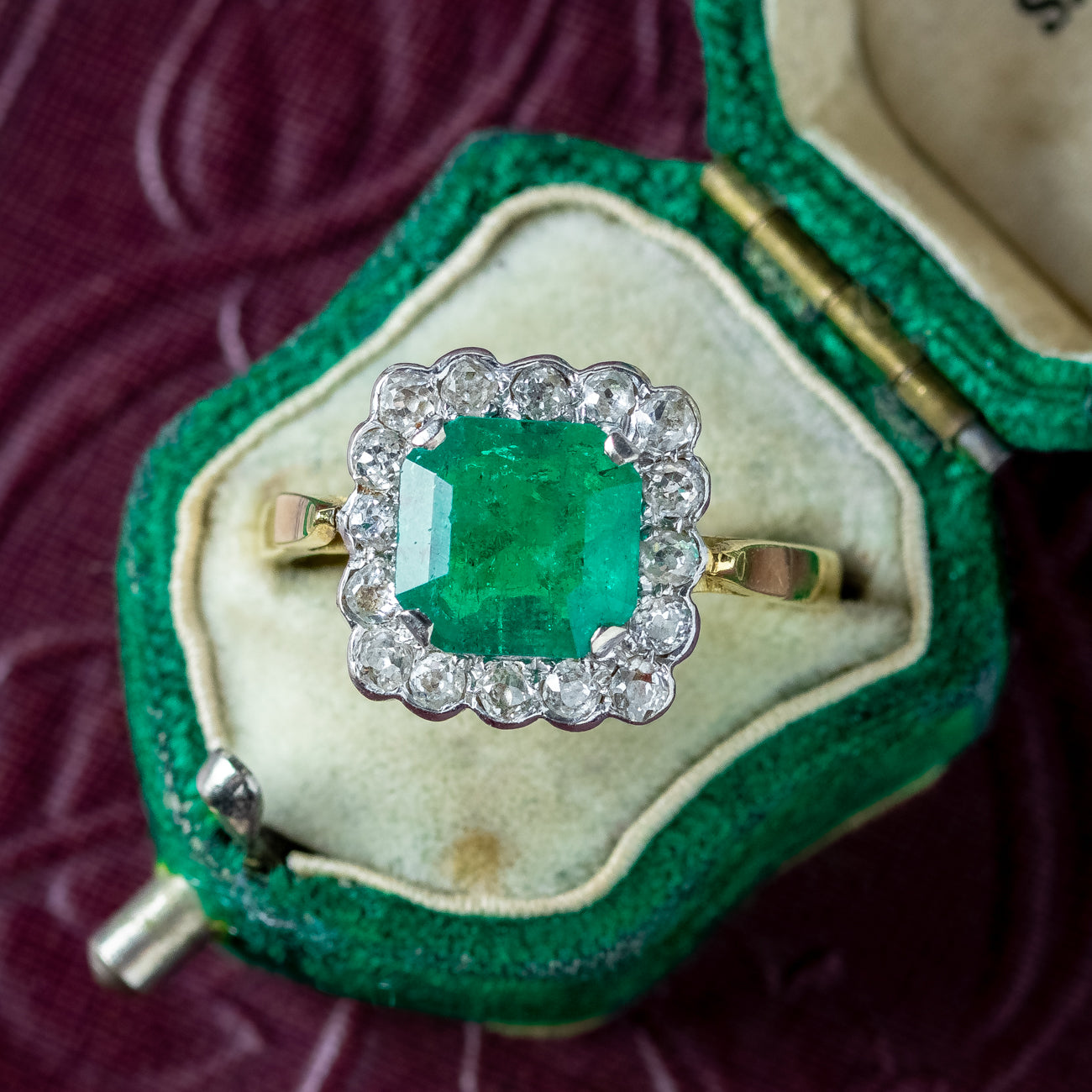 Vintage Emerald Diamond Cluster Ring 3.65ct Emerald Dated 1977 Secondary image