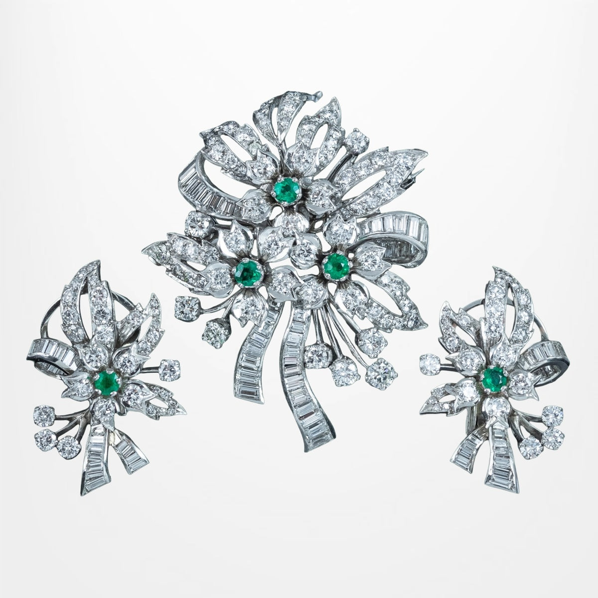 Vintage Spray Brooch And Earrings Suite Diamond Emerald Platinum With Box