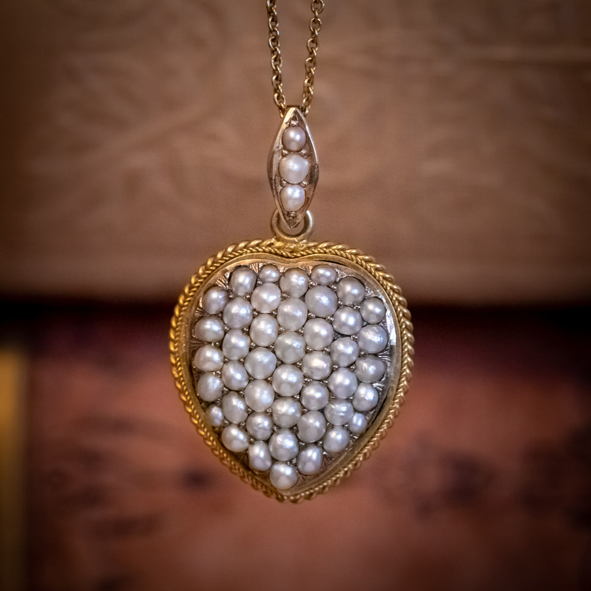 ANTIQUE VICTORIAN NATURAL PEARL HEART PENDANT NECKLACE 18CT GOLD CIRCA 1880