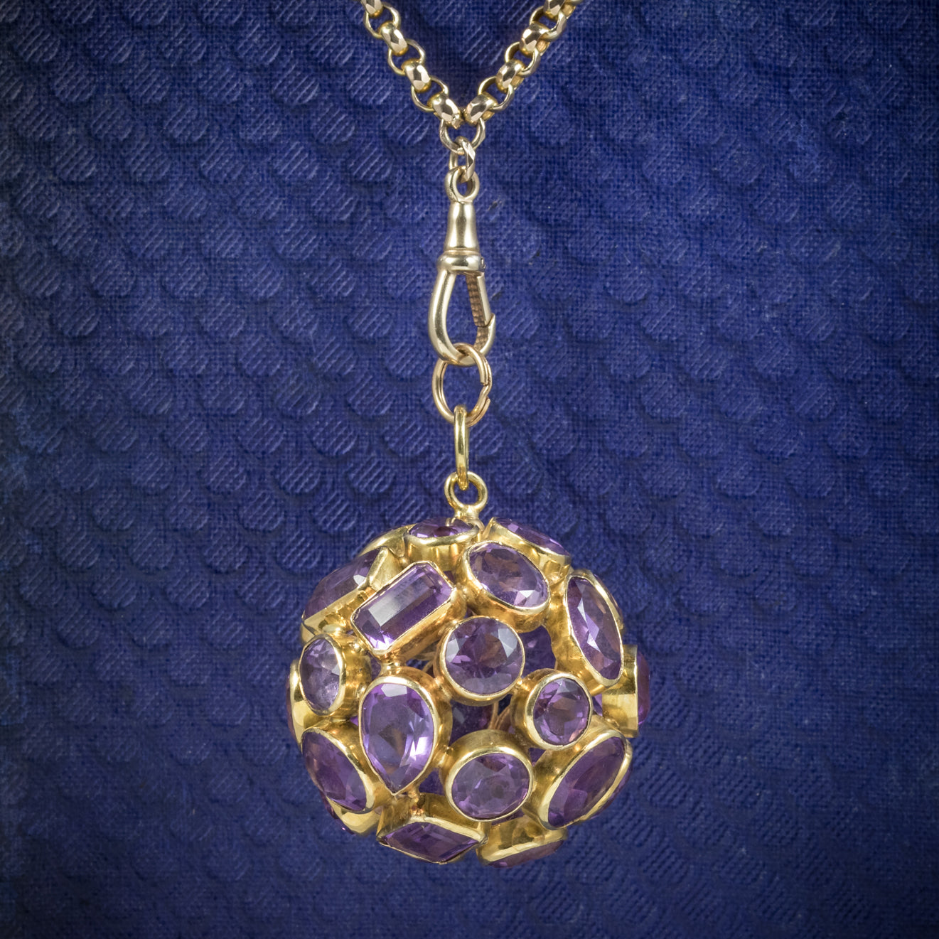 AMETHYST 18CT GOLD ORB PENDANT NECKLACE 9CT GOLD CHAIN  COVER Main image