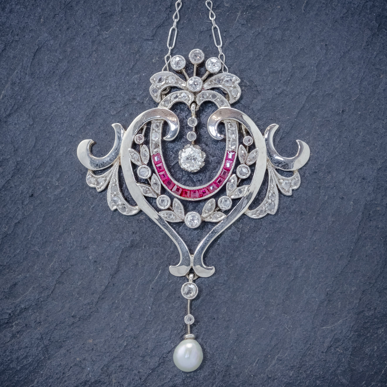 ANTIQUE DIAMOND RUBY PEARL PENDANT NECKLACE PLATINUM 18CT GOLD CIRCA 1915 BOXED Secondary image