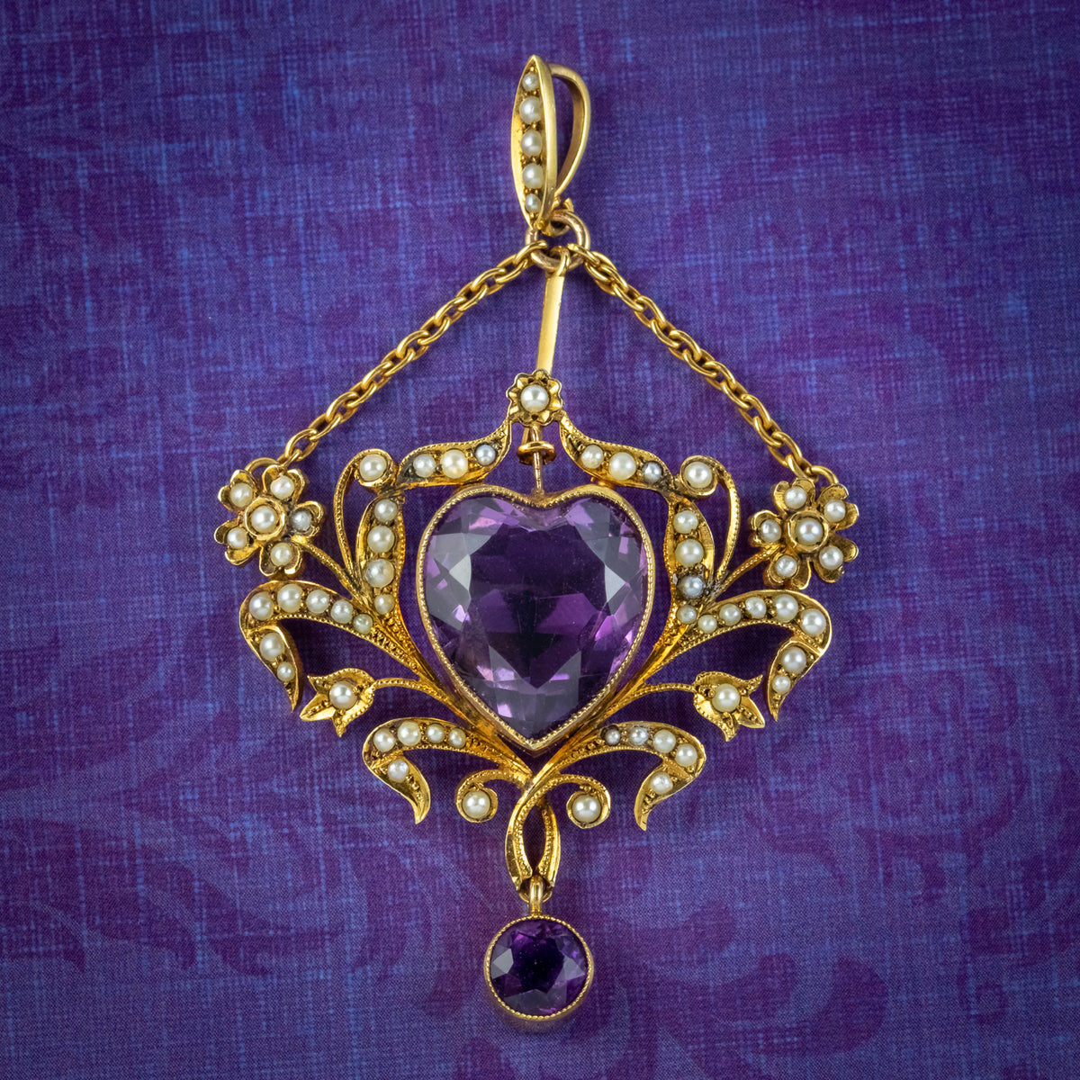 ANTIQUE VICTORIAN AMETHYST PEARL HEART PENDANT 18CT GOLD 10CT AMETHYST CIRCA 1900 Main image