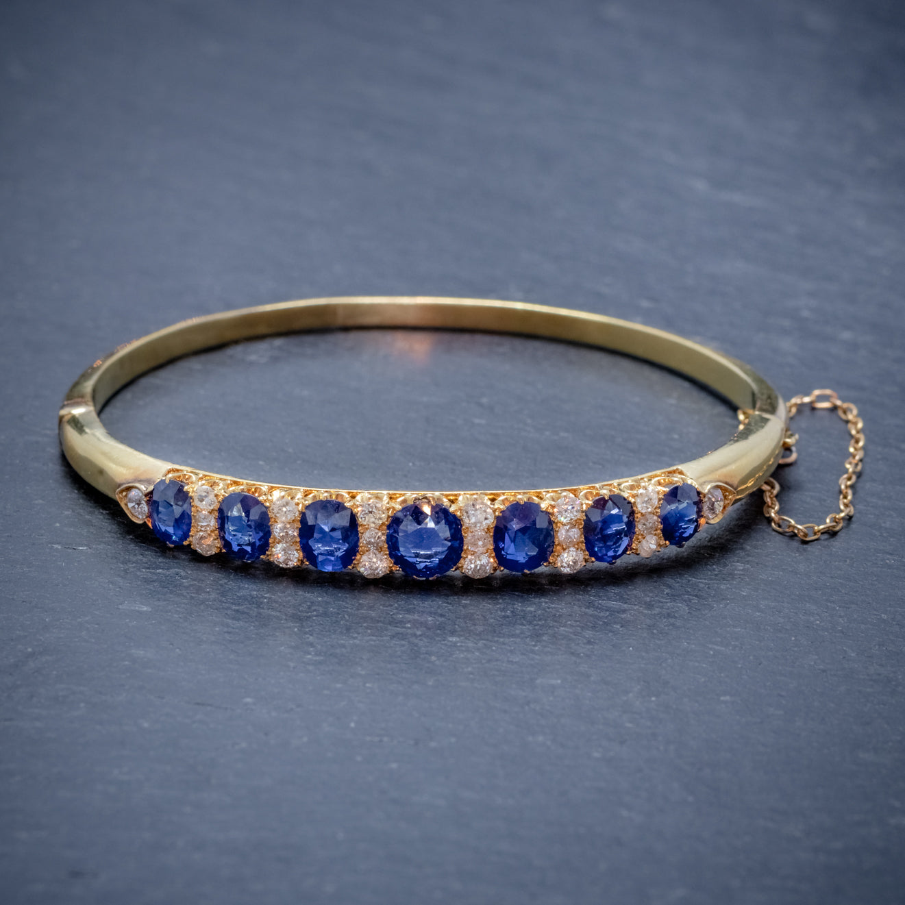 ANTIQUE VICTORIAN SAPPHIRE DIAMOND BANGLE 18CT GOLD 5.46CT OF NATURAL SAPPHIRE WITH CERT Secondary image