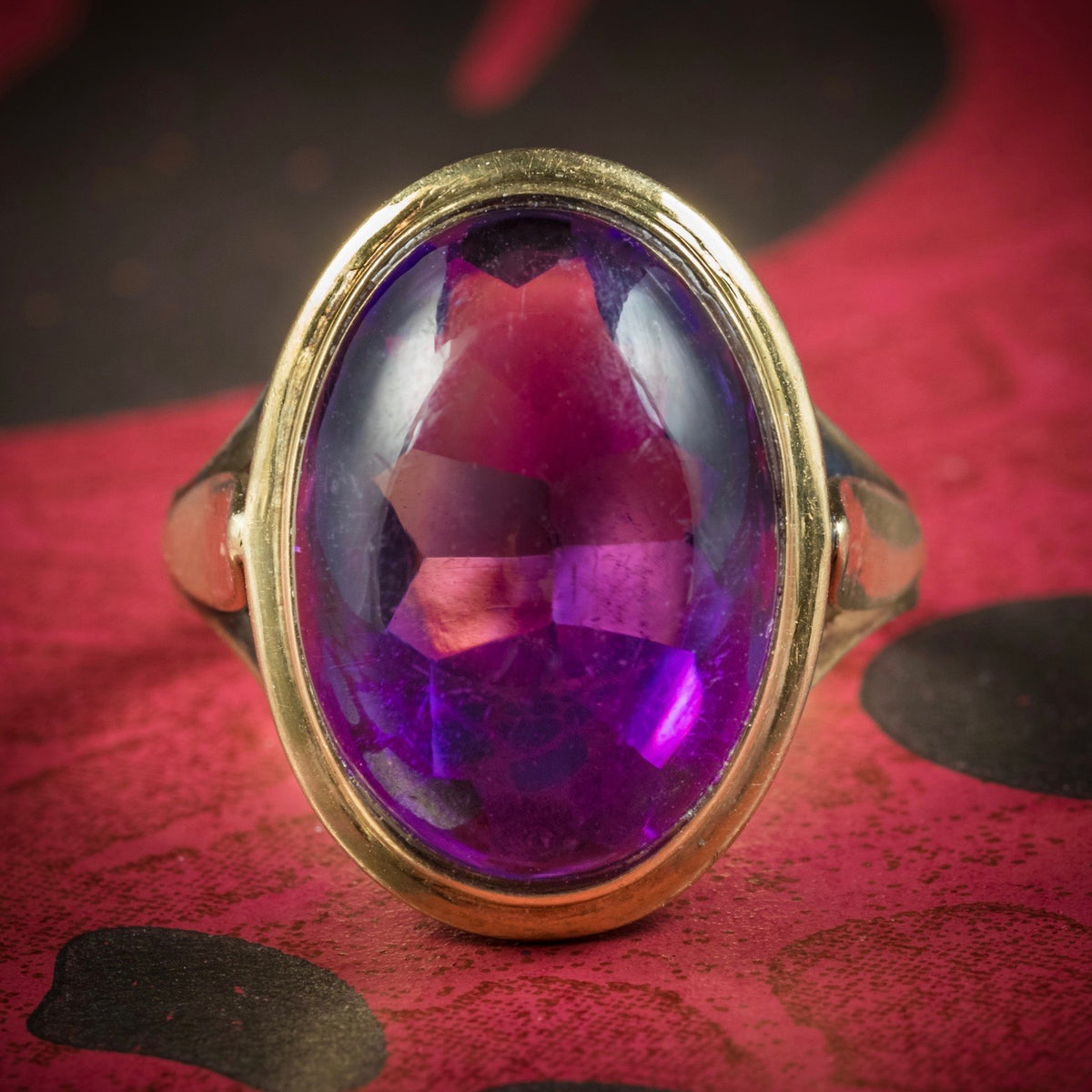 Antique Arts and Crafts Cabochon Amethyst Ring 18ct Gold Circa 1900 COVER Main image