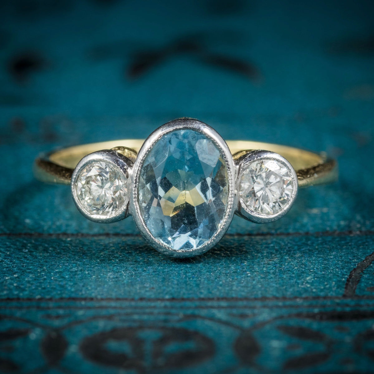 Antique Edwardian Aquamarine Trilogy Ring 18ct Gold Circa 1910 COVER Main image