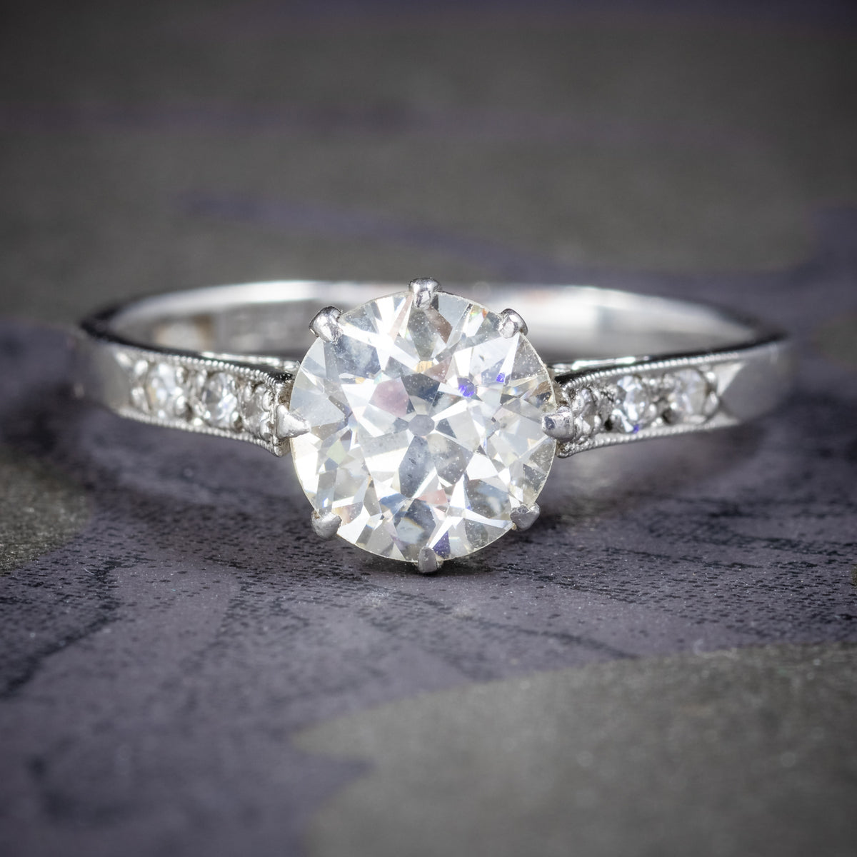 ANTIQUE EDWARDIAN DIAMOND SOLITAIRE RING PLATINUM ENGAGEMENT RING CIRCA 1910 COVER Main image