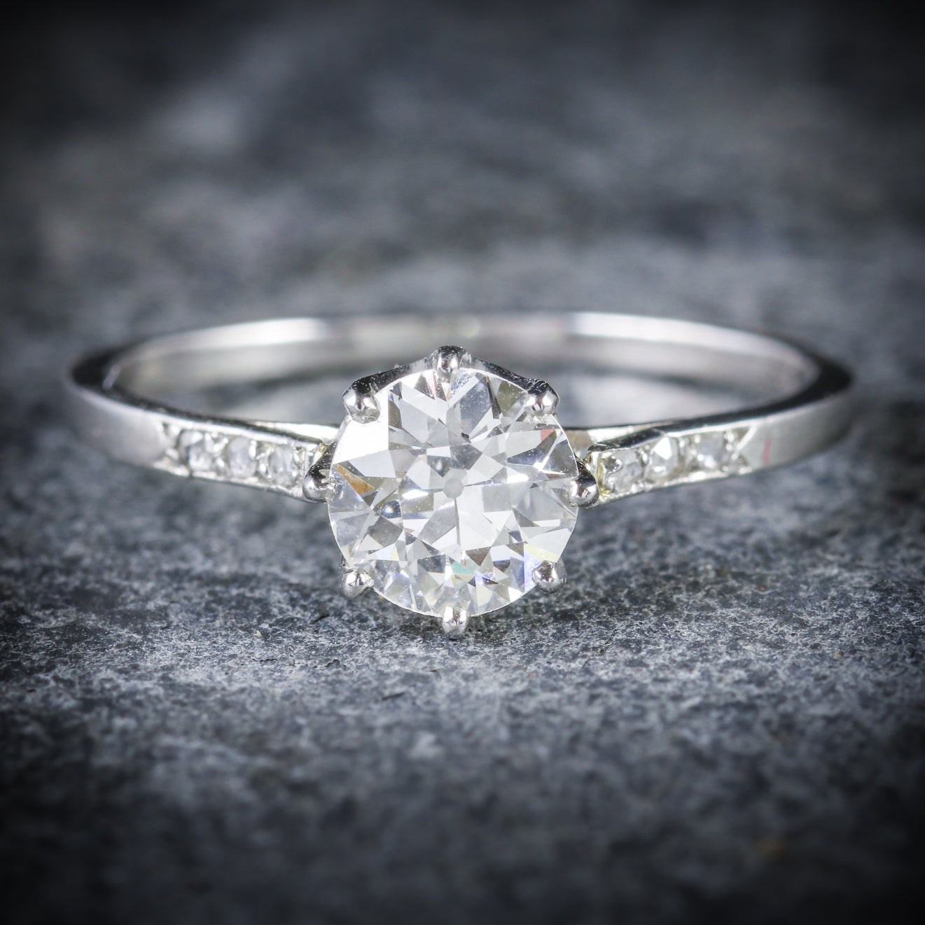 Antique Edwardian French Diamond Ring 18ct Gold Circa 1915 Secondary image