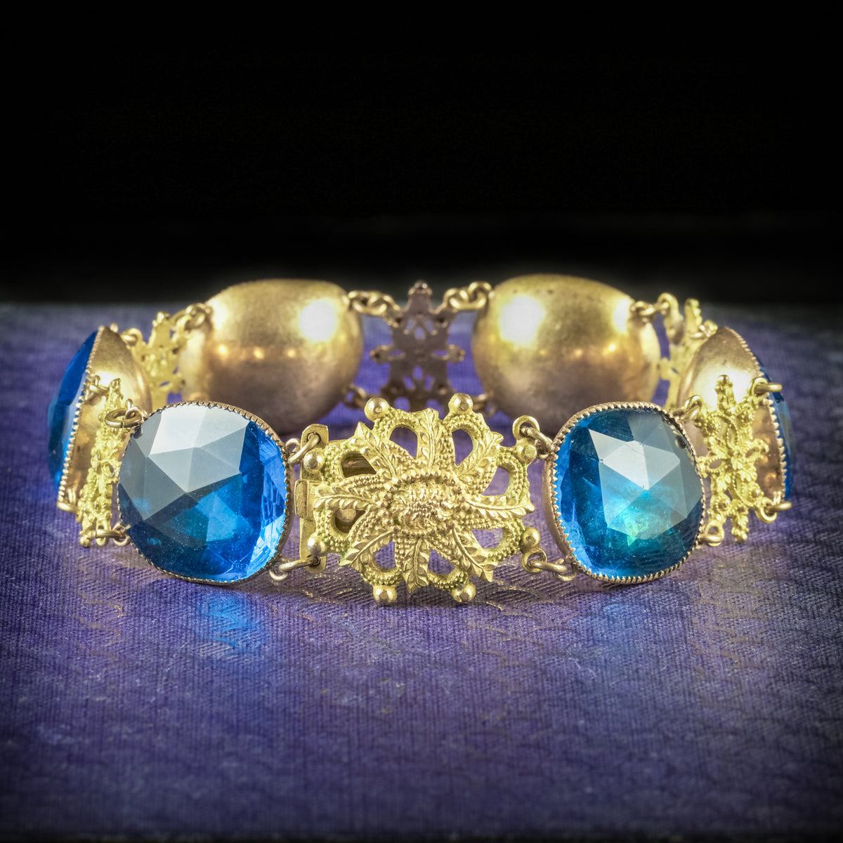 ANTIQUE GEORGIAN QUEEN ANNE BRACELET TEAL PASTE STONES CIRCA 1700 cover Main image