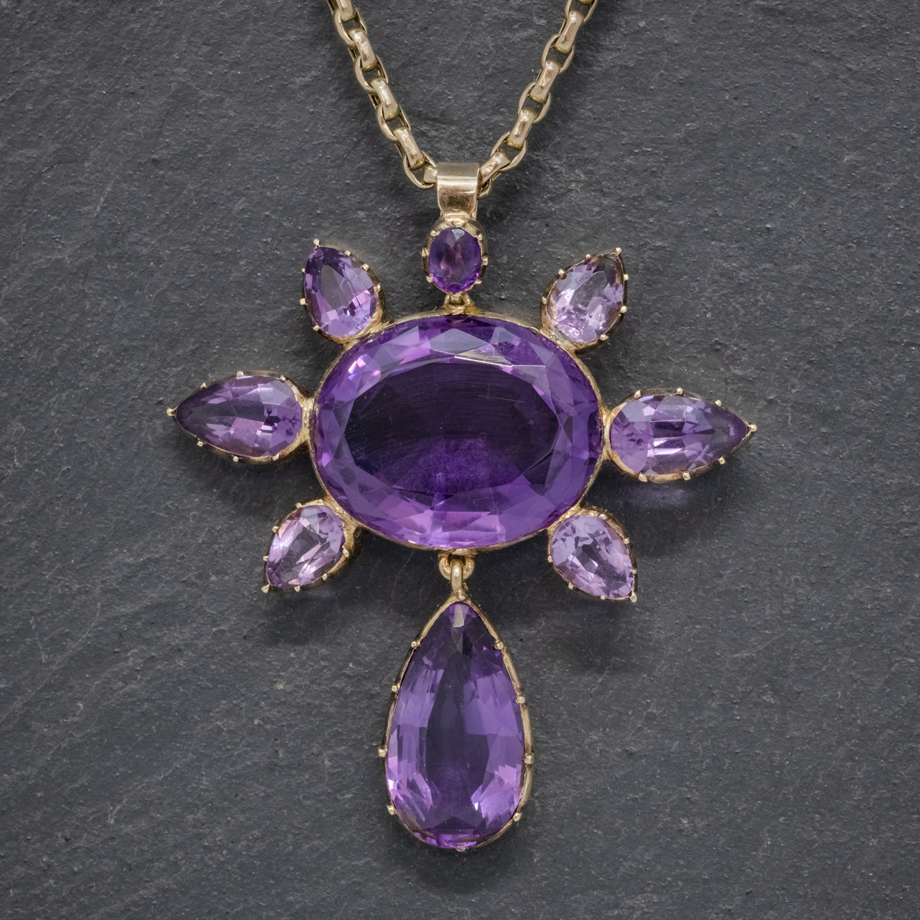 ANTIQUE VICTORIAN AMETHYST PENDANT NECKLACE 15CT GOLD CHAIN CIRCA 1900 Secondary image
