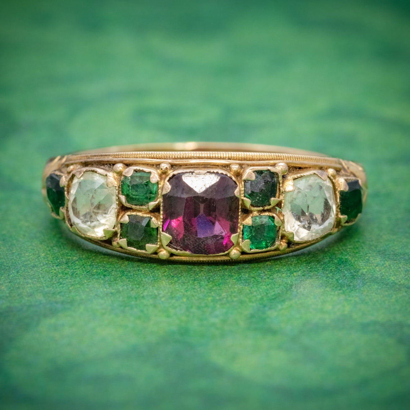 ANTIQUE VICTORIAN GARNET QUARTZ CLUSTER RING 15CT GOLD CIRCA 1900 COVER Main image