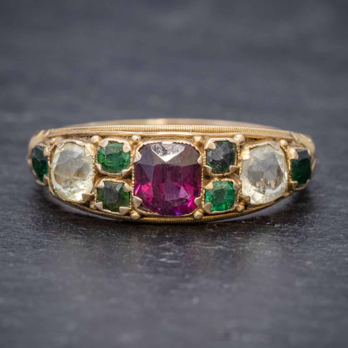 ANTIQUE VICTORIAN GARNET QUARTZ CLUSTER RING 15CT GOLD CIRCA 1900 Secondary image