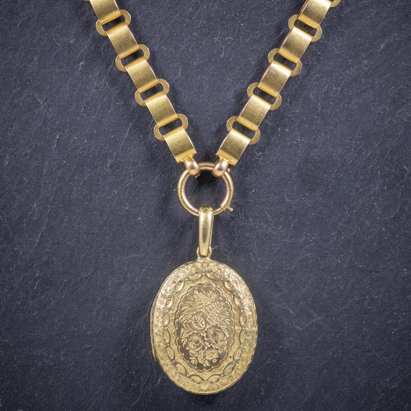 Antique Victorian Locket Collar Solid 15ct Gold Necklace Circa 1900 Secondary image