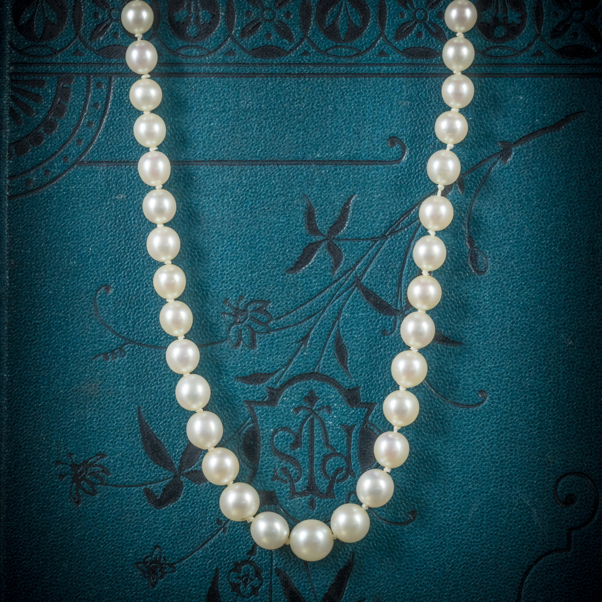 Antique Victorian Pearl Necklace Boxed Circa 1900 COVER Main image