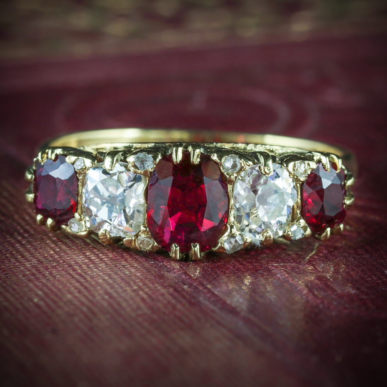 ANTIQUE VICTORIAN RUBY DIAMOND RING 18CT GOLD CIRCA 1900 COVER Main image