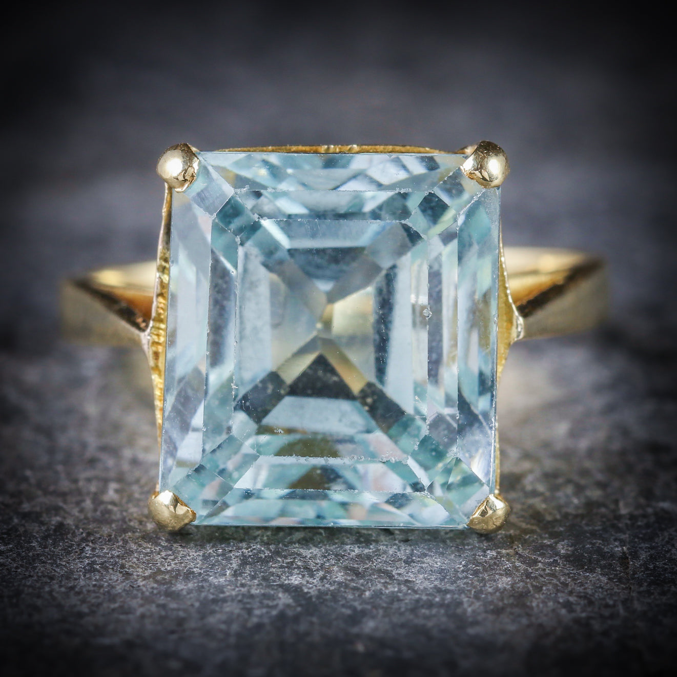 Art Deco Aquamarine Ring 18ct Gold 15ct Aquamarine Secondary image
