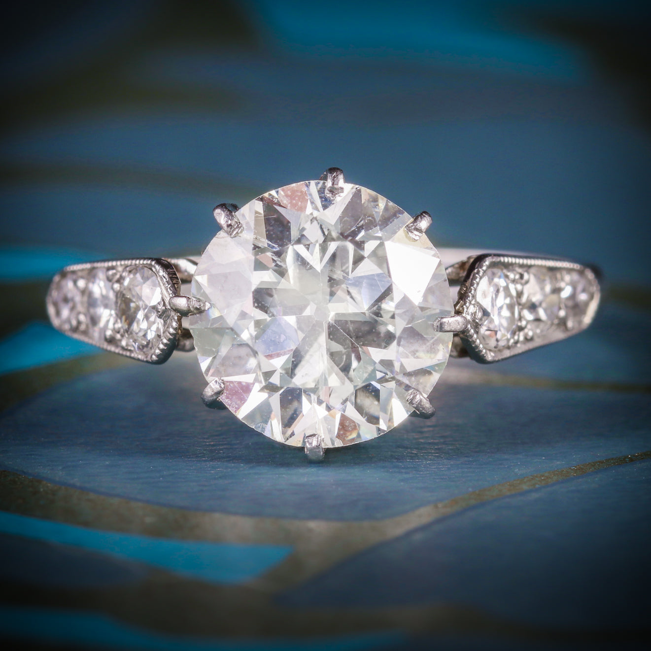 ART DECO DIAMOND SOLITAIRE RING PLATINUM ENGAGEMENT RING CIRCA 1920 COVER Main image
