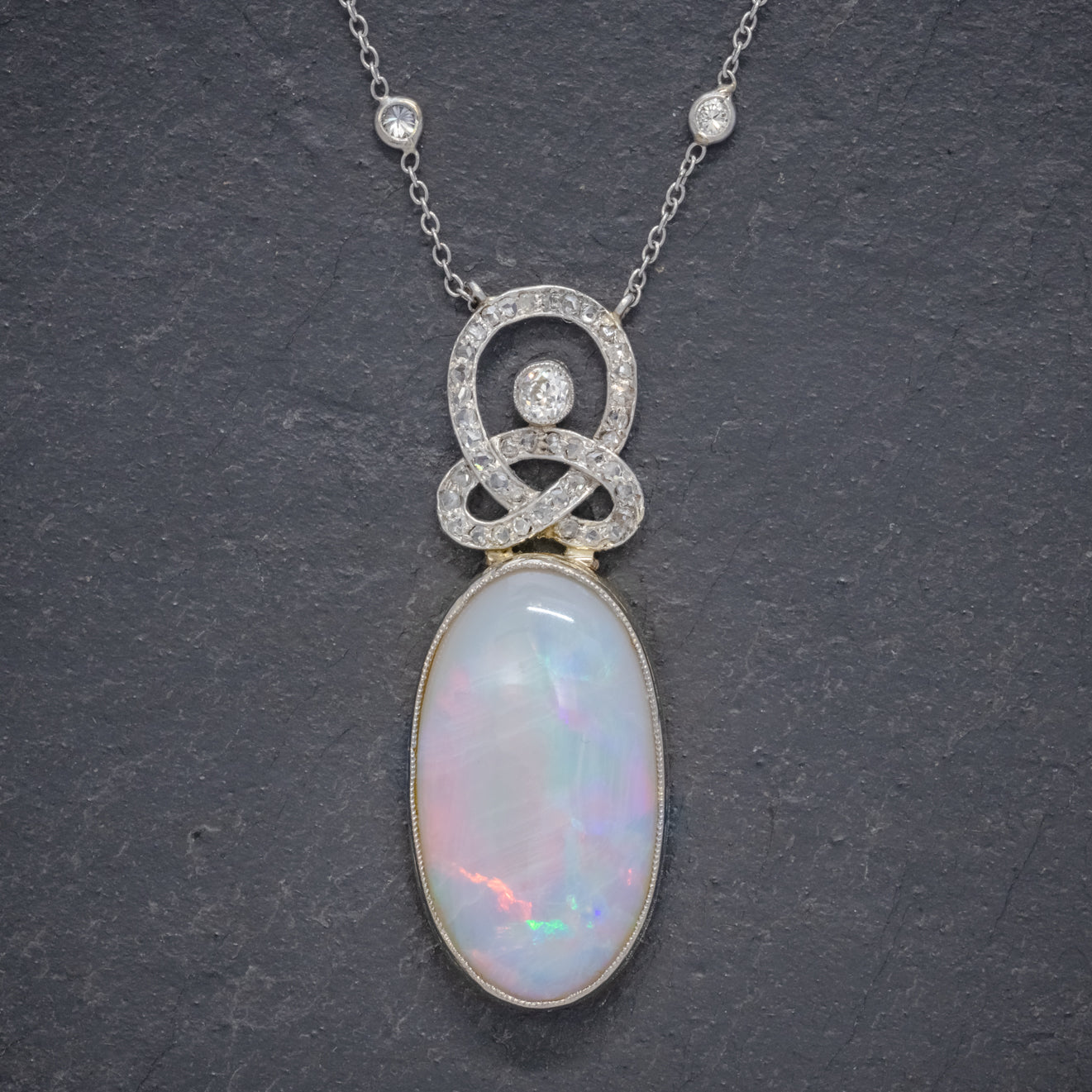 ART DECO OPAL PENDANT NECKLACE 18CT GOLD PLATINUM 15CT OPAL CIRCA 1930 BOXED Secondary image