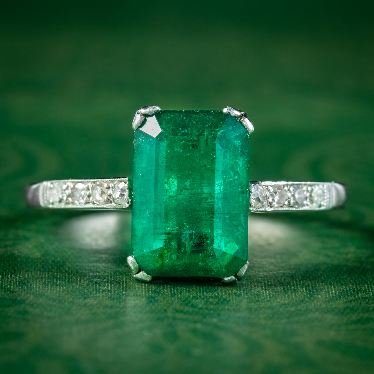 Antique Art Deco Emerald Diamond Ring 2.50ct Emerald Main image