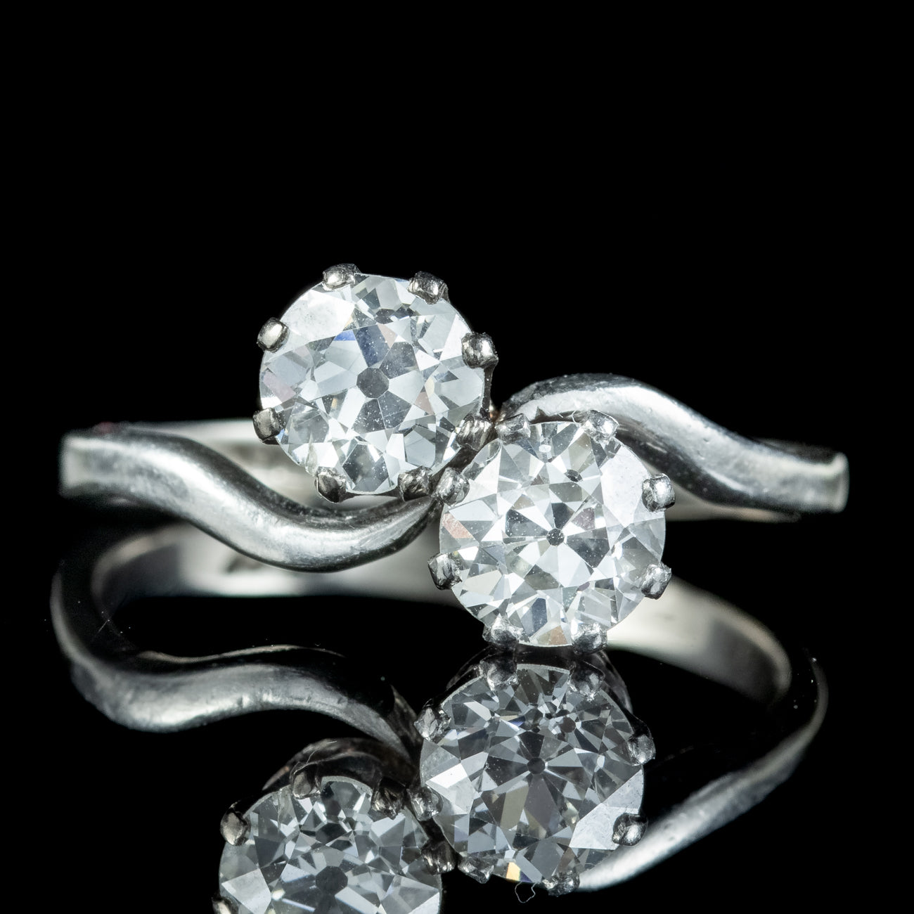 Antique Art Deco Toi Et Moi Diamond Twist Ring 1.5ct Of Diamond Secondary image