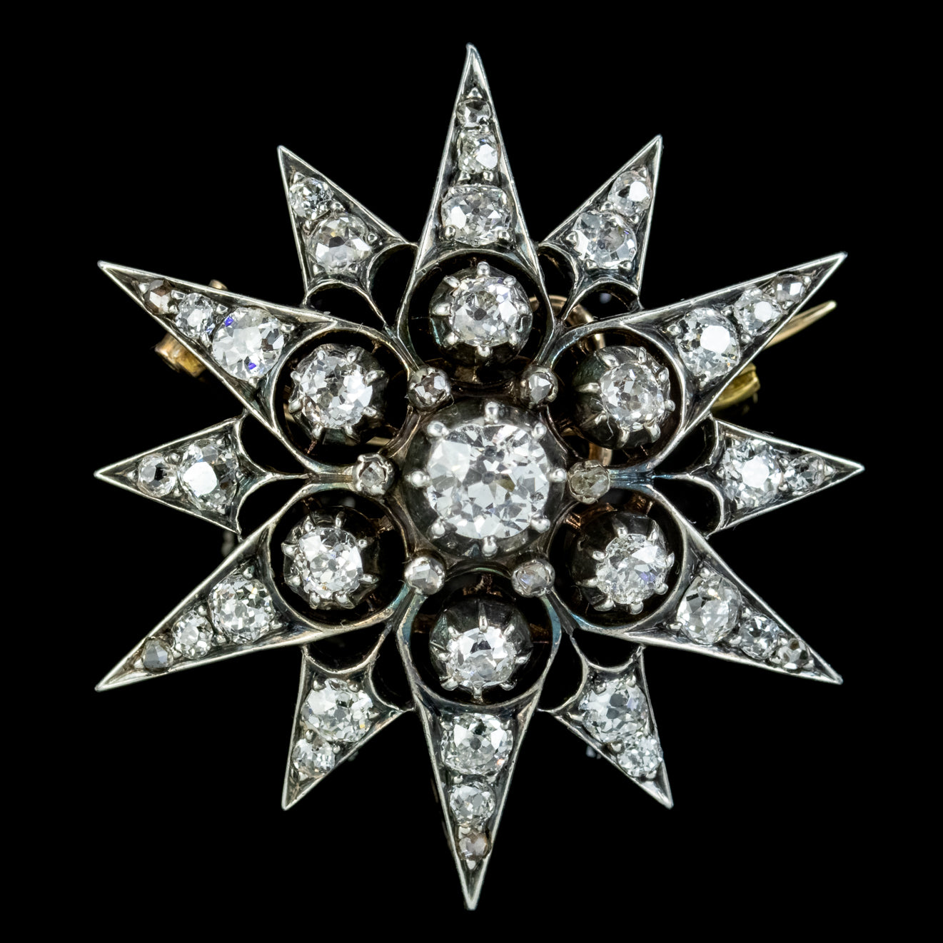 Antique Edwardian Diamond Star Brooch 3.30Ct Of Diamond Circa 1910 Secondary image