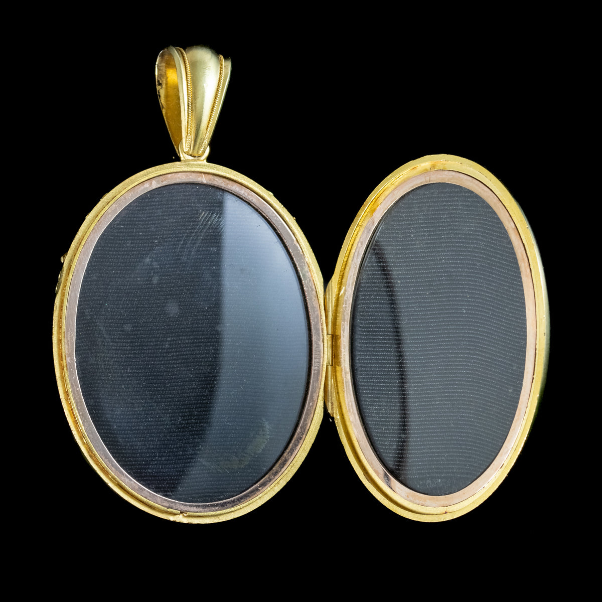 Antique Victorian 18ct Gold Clover Locket 
