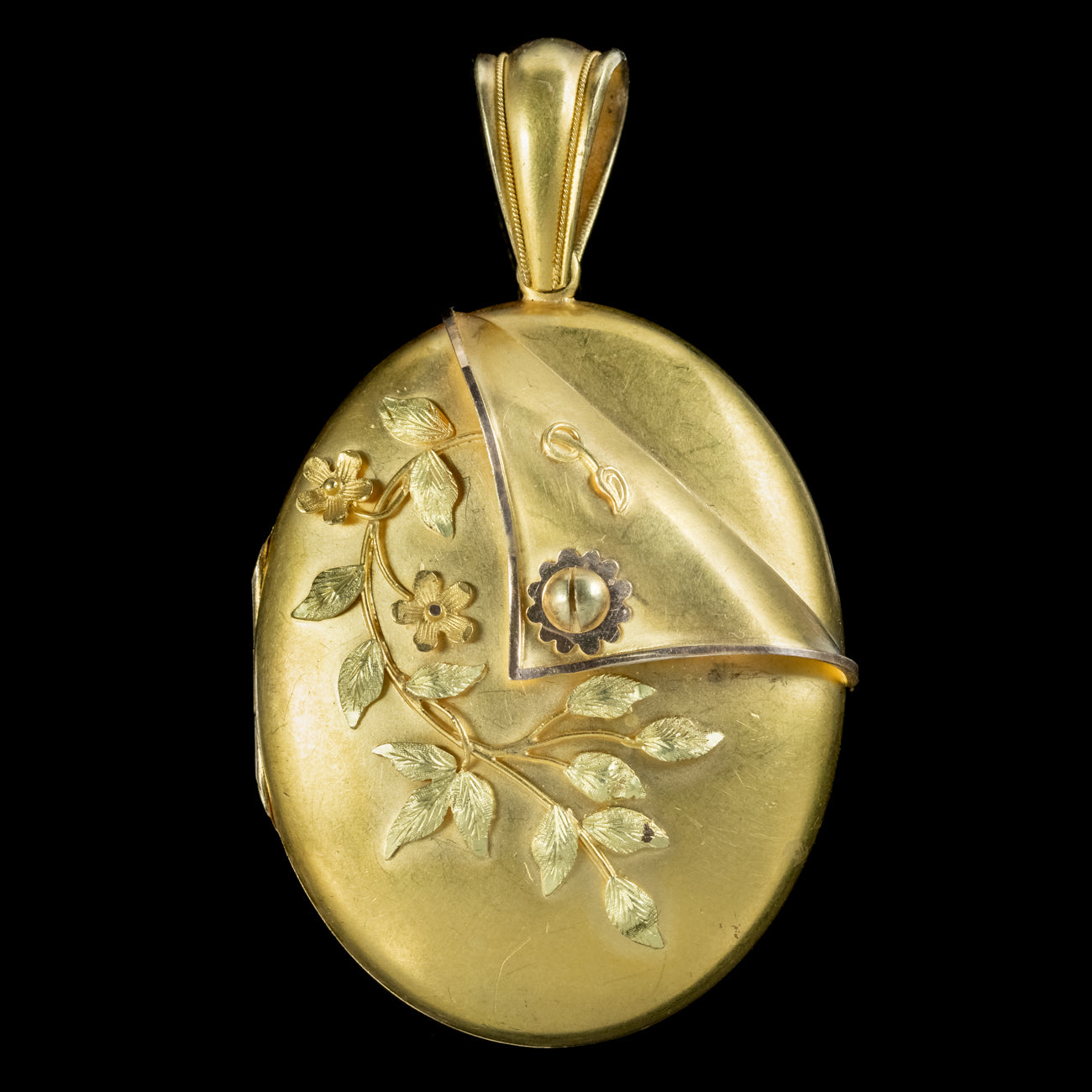 Antique Victorian 15Ct Gold Floral Locket Circa 1880 Secondary image