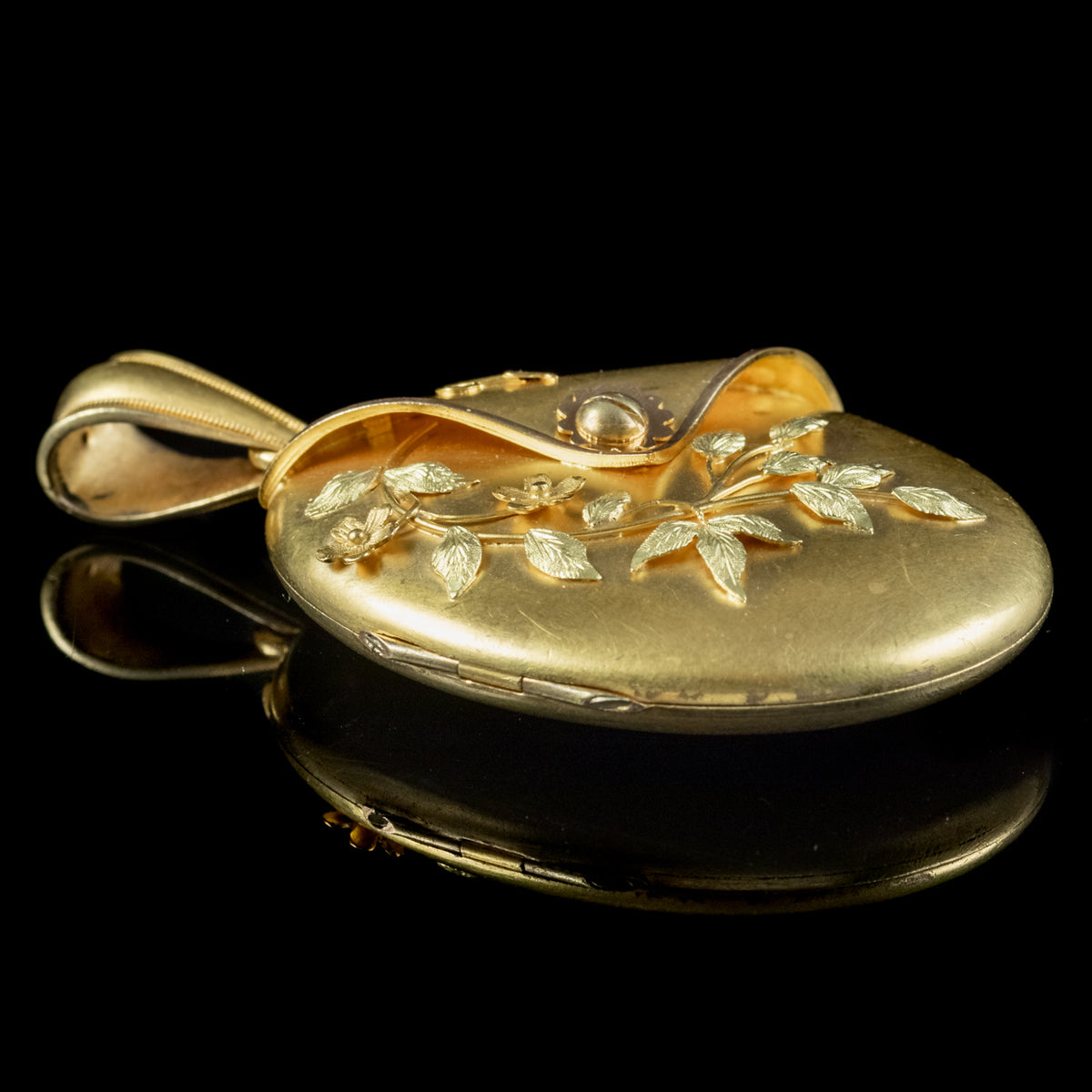 Antique Victorian 18ct Gold Floral Locket Circa 1880