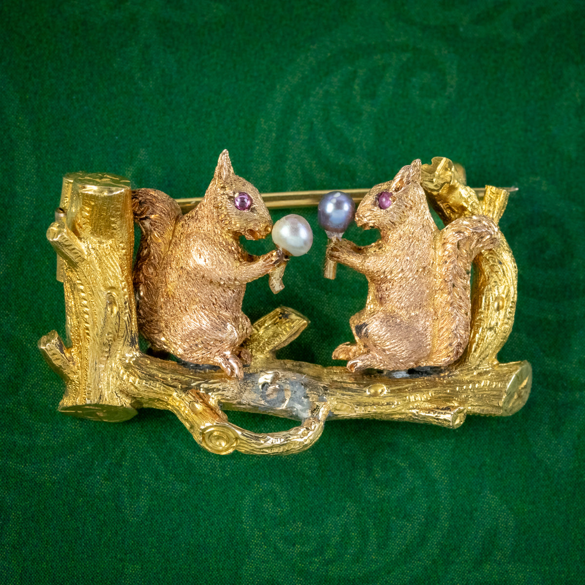 Antique Victorian Squirrel Brooch Pearl Acorns 18ct Gold  Main image