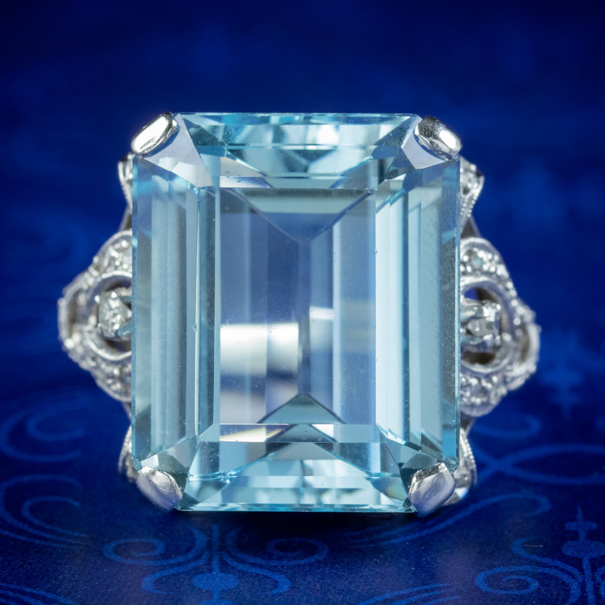 Art Deco Aquamarine Diamond Cocktail Ring 26ct Aqua Main image