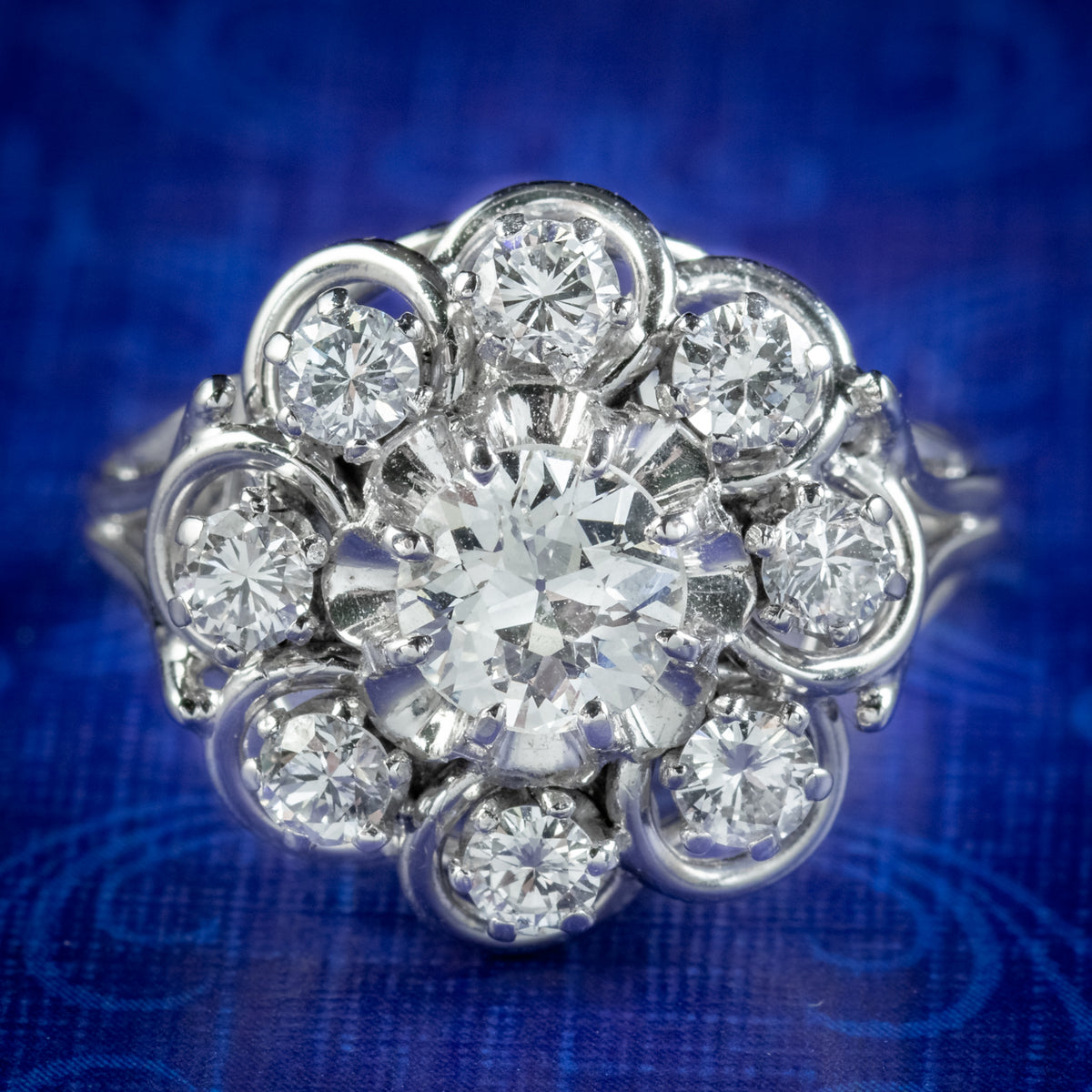 Art Deco French Diamond Cluster Ring 1.85ct Of Diamond Circa 1920 Main image
