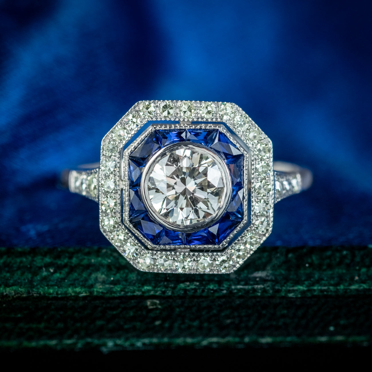 Art Deco Style Sapphire Diamond Target Cluster Ring 1.50ct Of Diamond