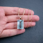 ART DECO AQUAMARINE PENDANT NECKLACE 30CT EMERALD CUT AQUA 14CT GOLD HAND