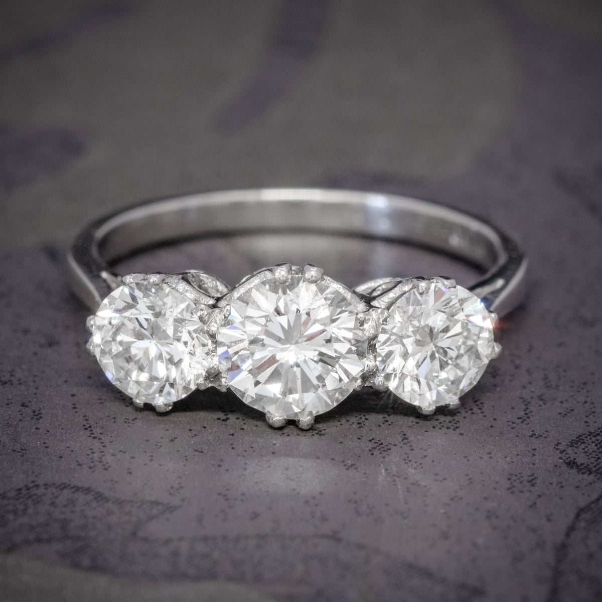 BRILLIANT CUT DIAMOND TRILOGY ENGAGEMENT RING PLATINUM 2.35CT OF DIAMOND CERT COVER Main image